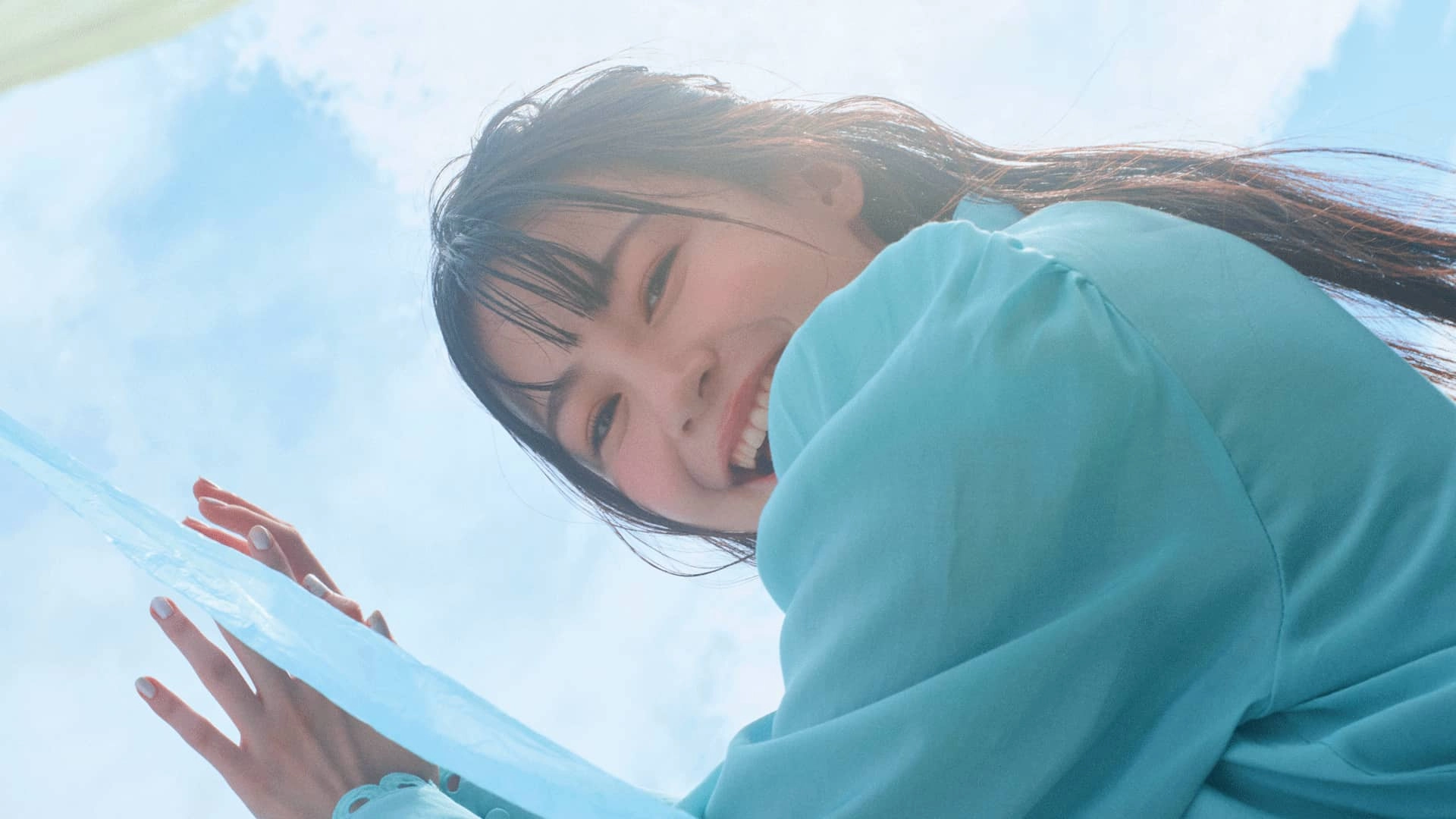 撮影現場を明るく盛り上げる存在♡【Ray㋲・三浦理奈】の“愛されガールのヒミツ”を大調査