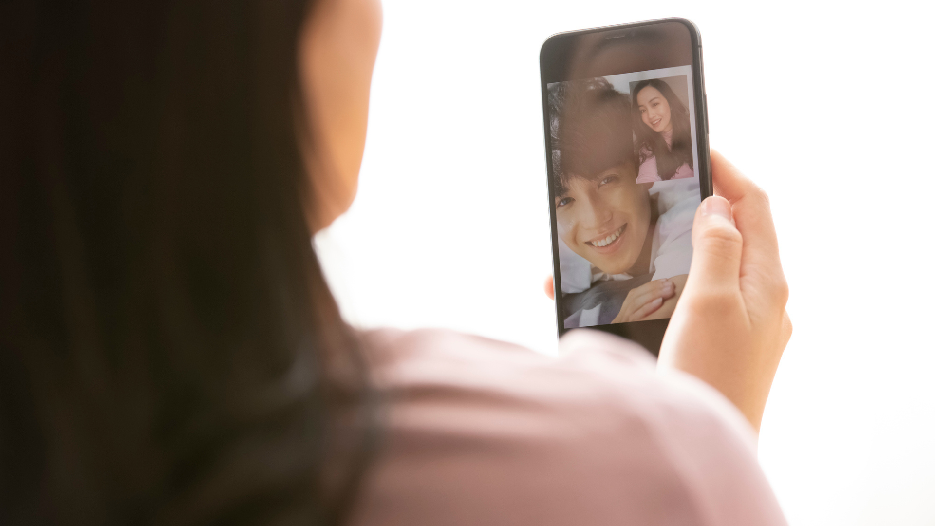 会わない期間が長くなるほど好きになる！？そこに隠された心理とは