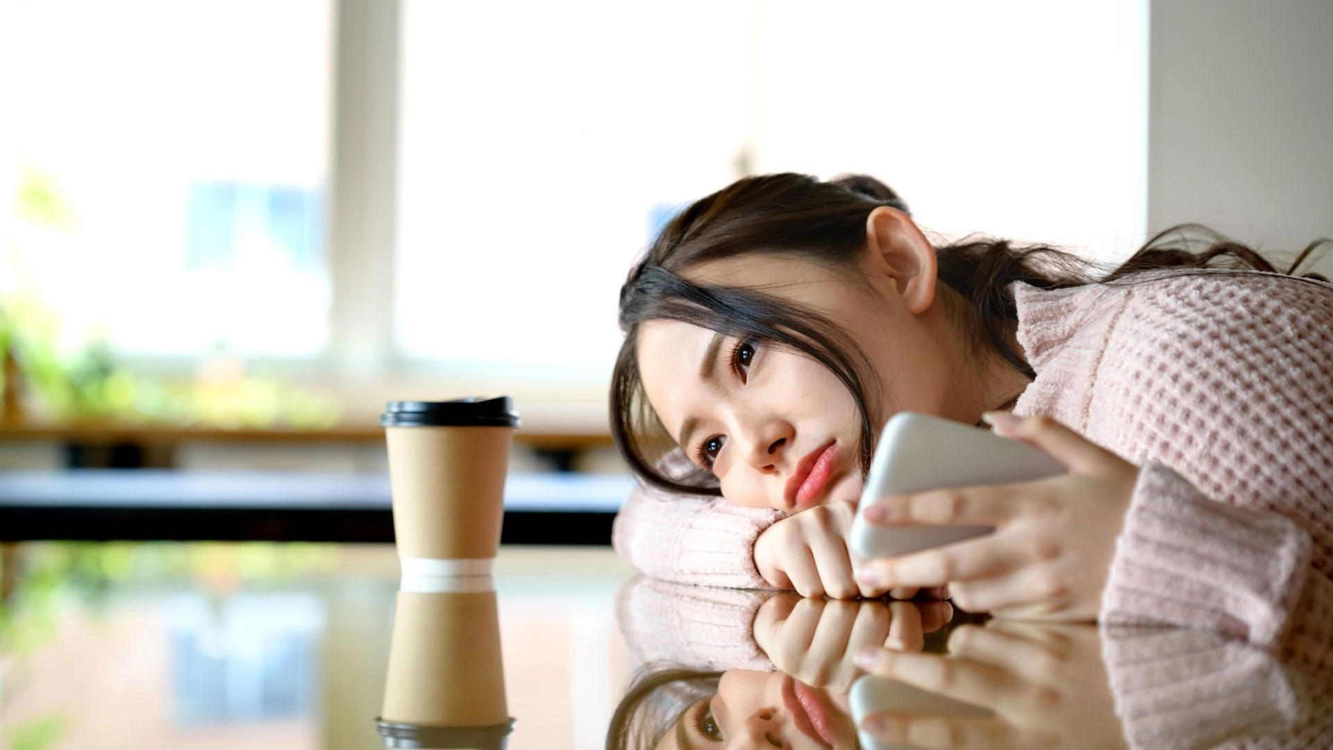 【LINE】既読スルーの原因かも?男性が返信しにくいメッセージ3選