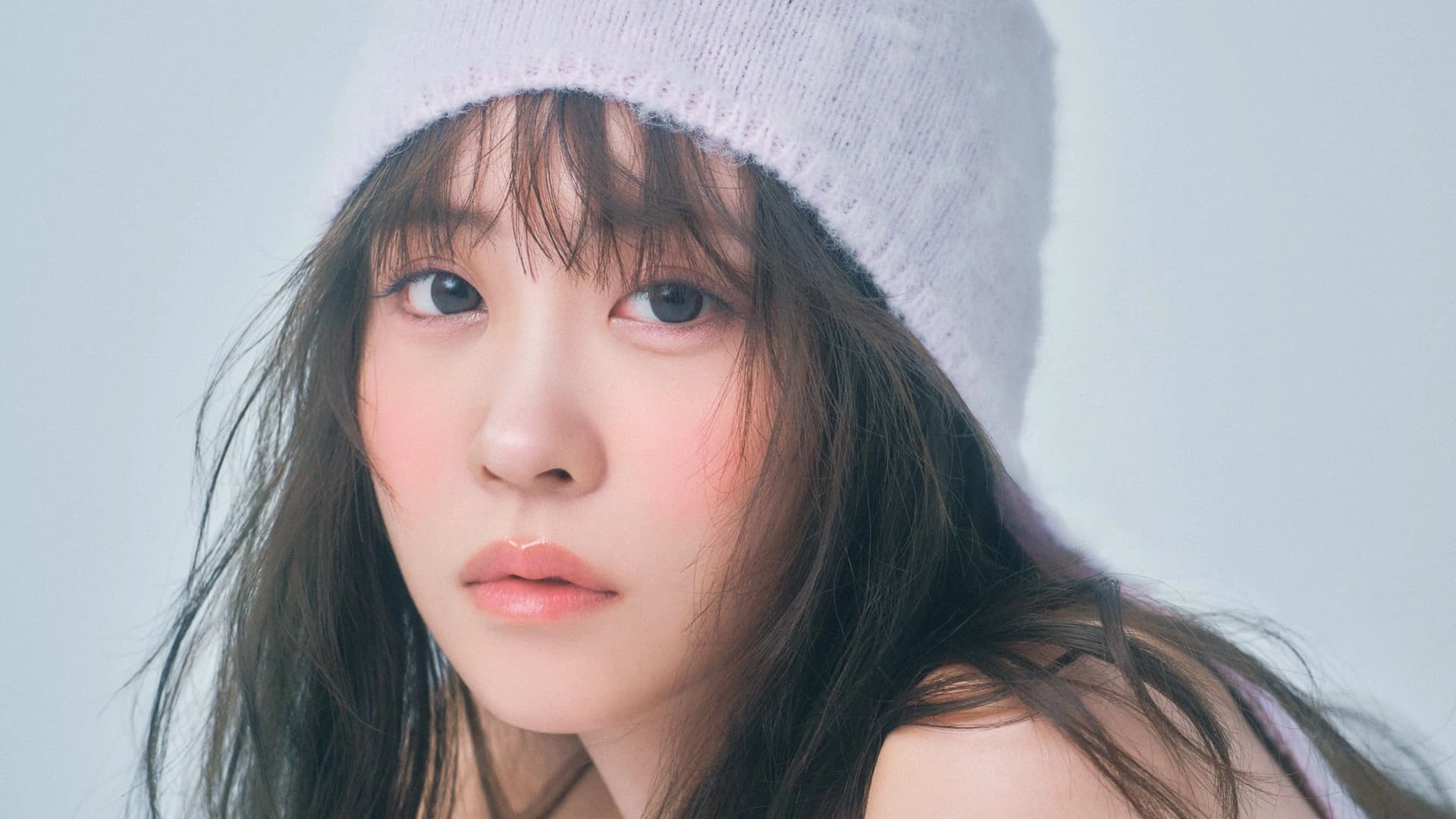 ほてったような血色チーク♡ とろ~んとしたモテ表情をつくる「冬メイク術」