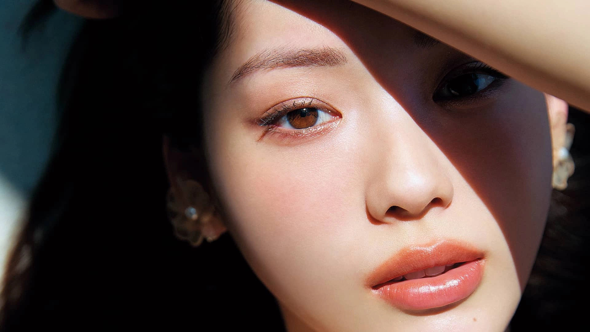 時には濃いめのなじみカラーを♡ ナチュラル派男子を“沼らせるメイク”って？