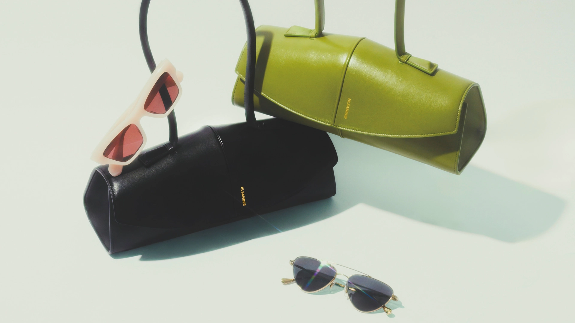 夏のおしゃれを格上げ♡【JIL SANDER】から登場した新アイコン「リネア」をご紹介!