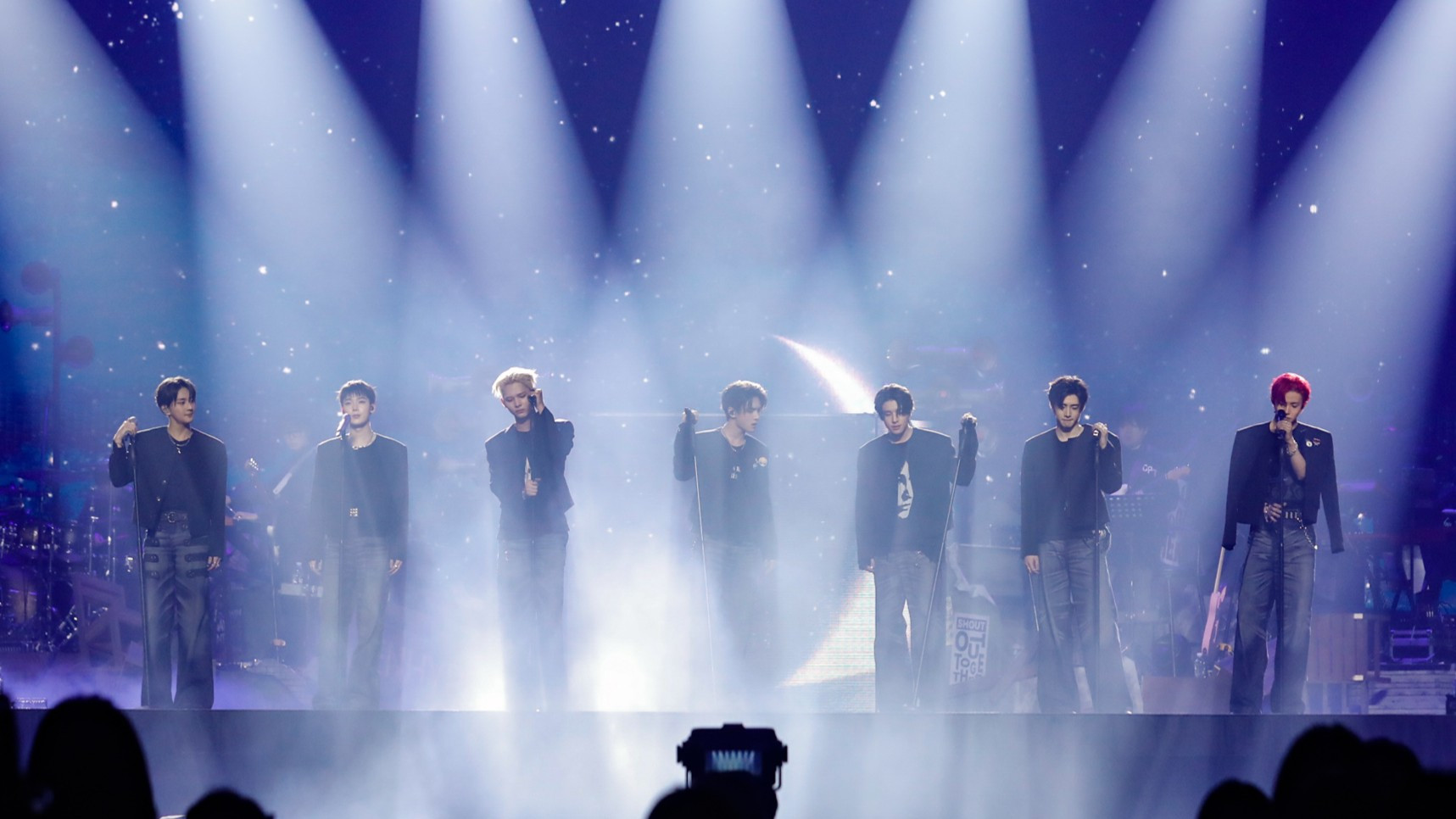 ＜Ray単独＞Weverse LIVE最多配信グループ【ENHYPEN】に聞く！ファンとの交流エピソード♡