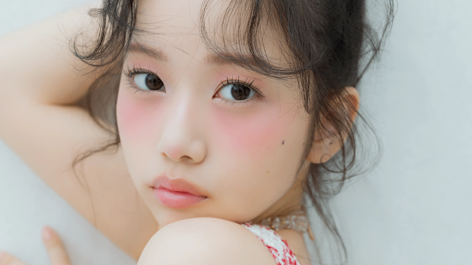 “多幸感”満載のヒロイン顔♡ ヘルシーな可愛さを際立てる「愛されチークメイク」を攻略！