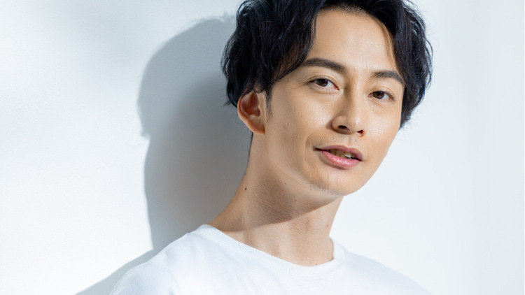 嘘でしょ…彼氏がいる女性にアプローチする【男性の心理】とは？