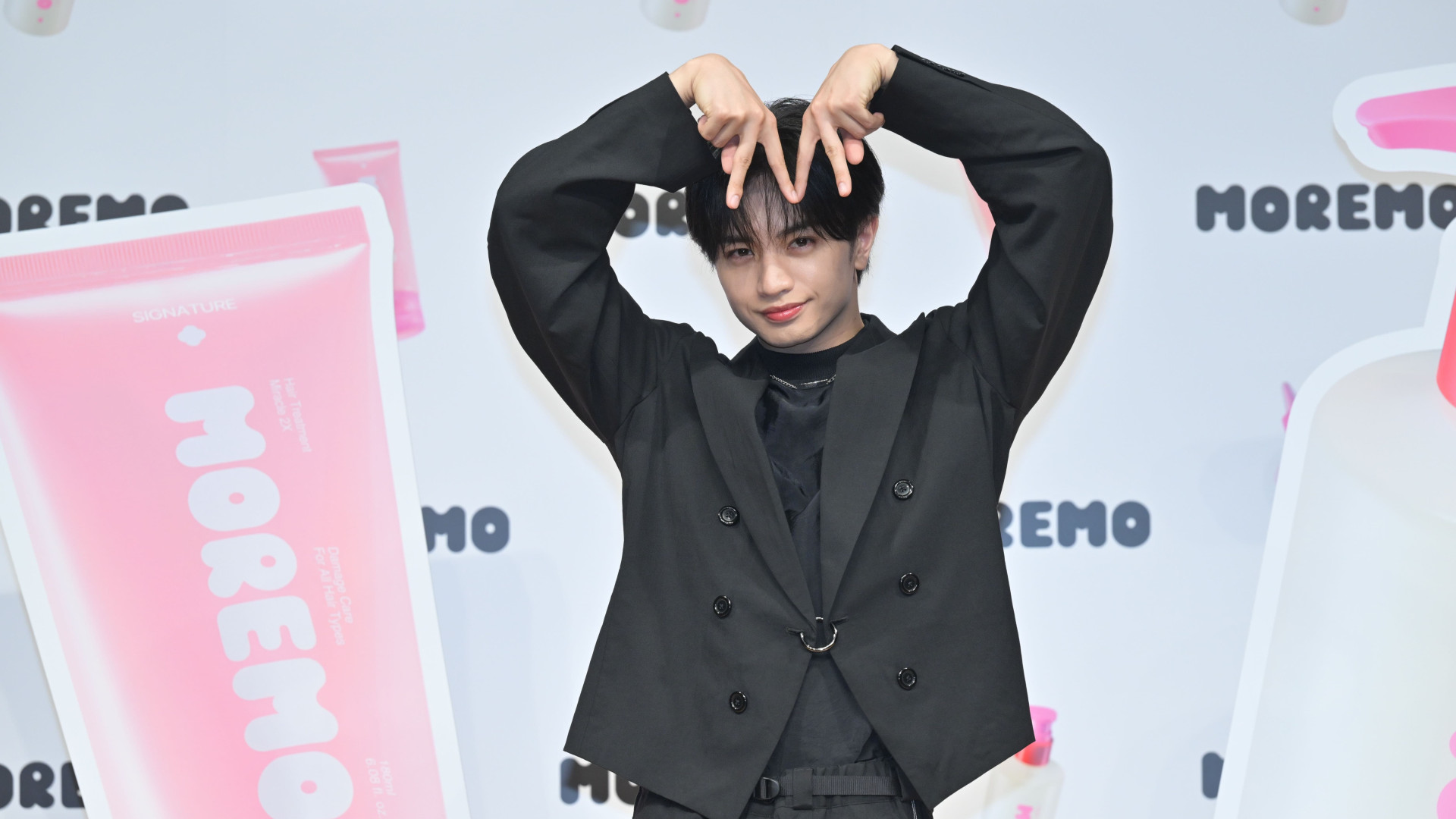 【中島健人】“神エピソード”続出！「モレ伝説」がまるでマンガみたい♡ 大盛り上がりの「MOREMO 新CM発表会」レポをお届け