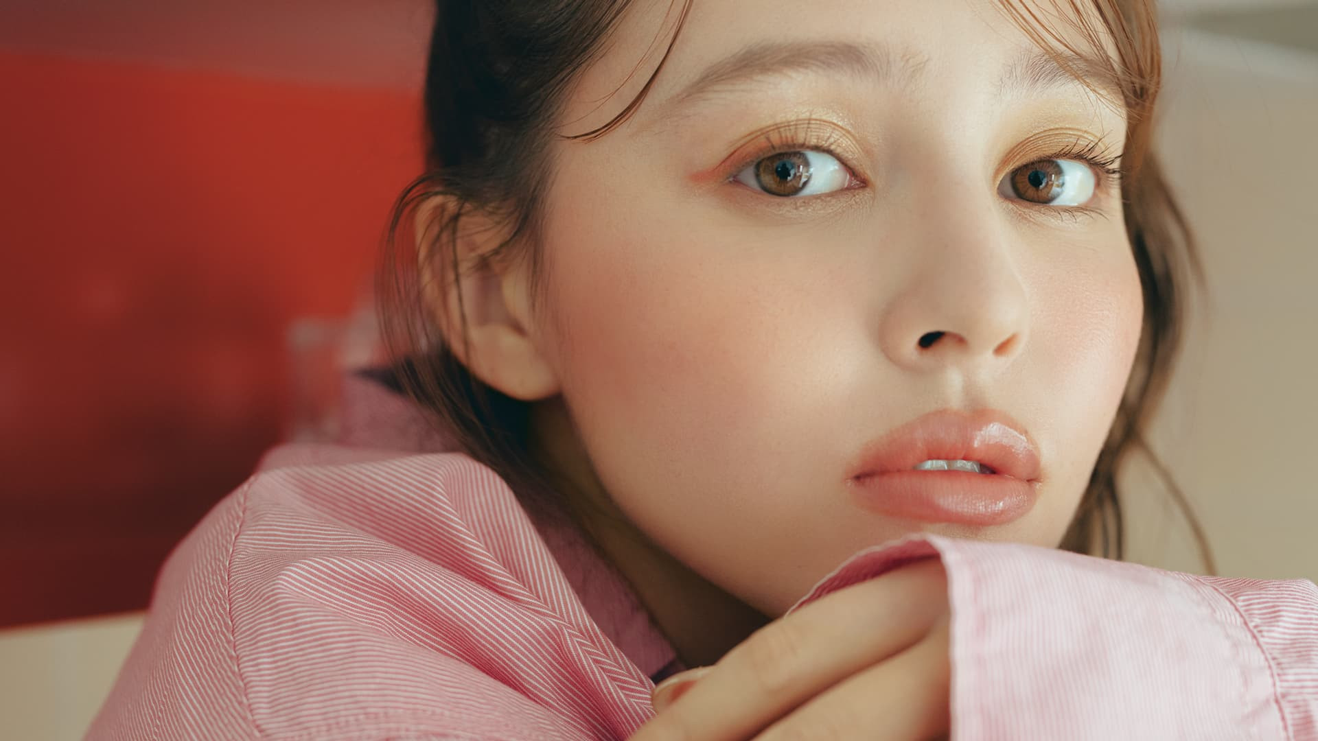 おうち飲みでの勝負顔♡ 頑張りすぎずに盛れる「すっぴん引き上げメイク」