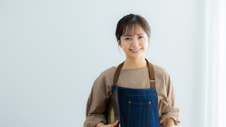 恋のきっかけはバイトから♡ 出会いが生まれやすいバイト3選