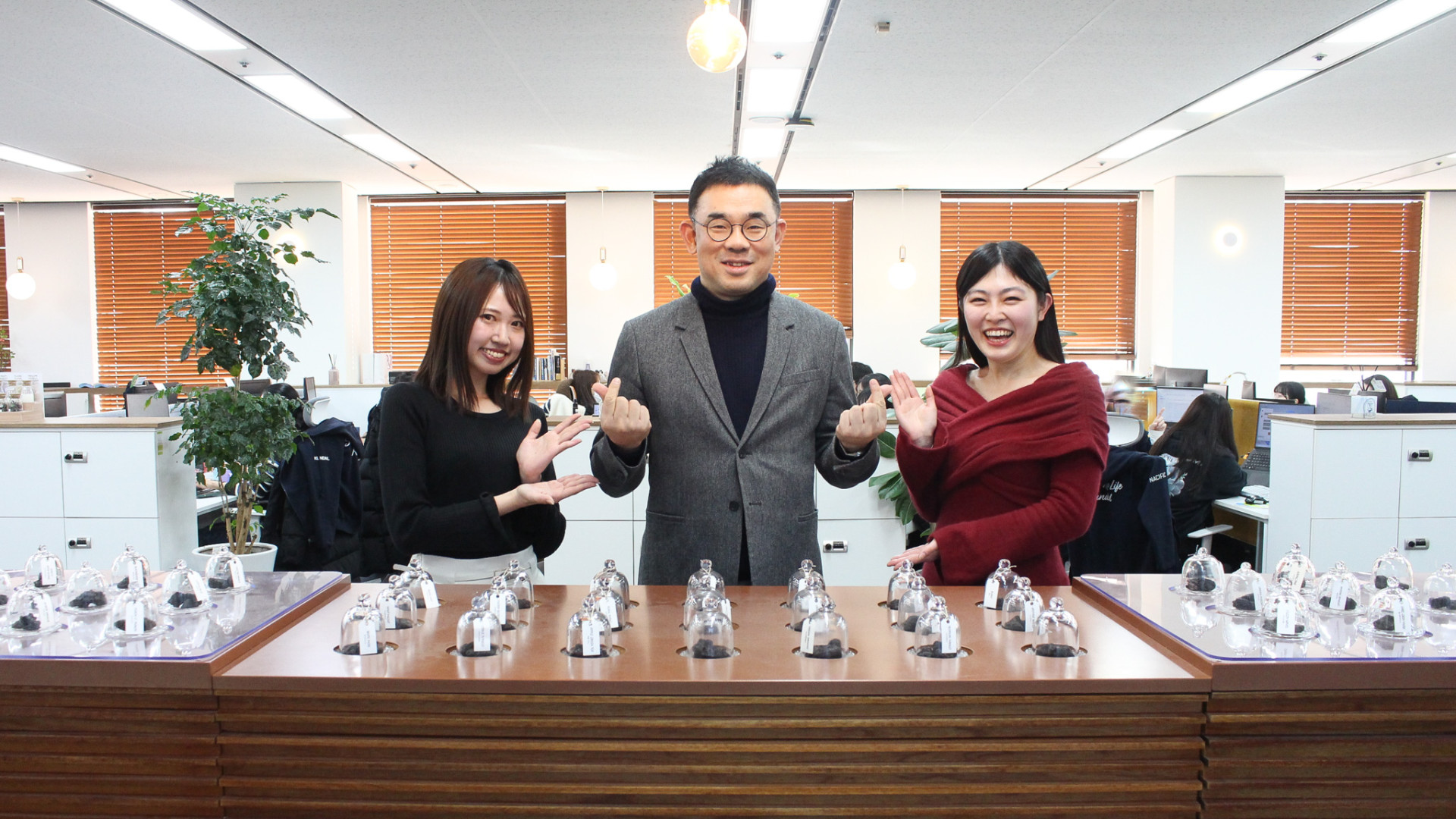 人気ライバーが韓国・ソウルの【KUNDAL】本社に潜入！ロングセラーの秘密と“香り”へのこだわりに迫る♡