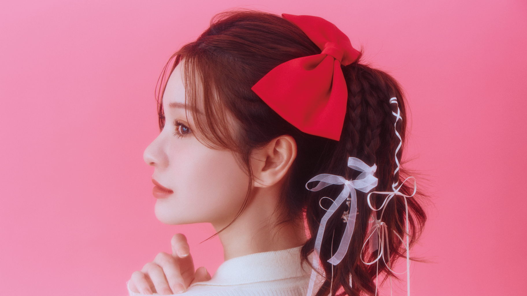 メンカラ装備は必須...！“推し”に見つけてもらえる「ヘアアレ＆アクセ」って？