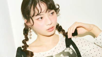 お直しいらずで盛れる！暗い場所でも盛れる【アンバランスおさげ】ヘアテク