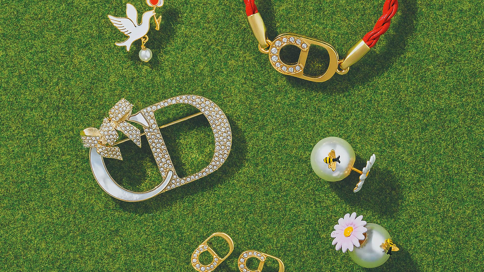 【Dior】遊び心と品のあるデザインが秀逸♡ 春気分になれる「新作ファッションジュエリー」