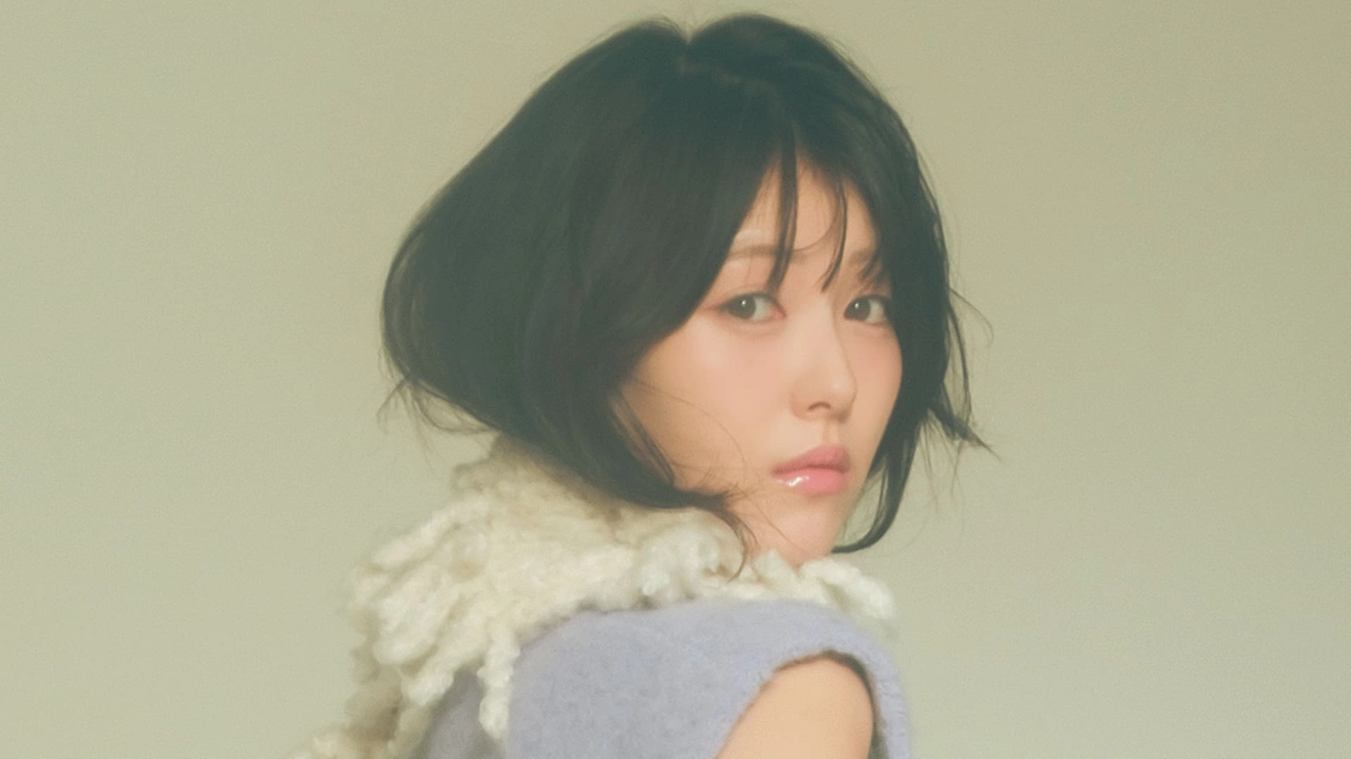 編み物を始めてみたい...♡【浜辺美波】がこの冬「リアルに欲しいもの」を深掘り！