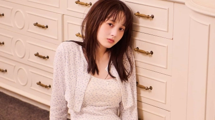 いつものガーリーをオトナに更新♡ 本田紗来が着こなす【秋パステル】コーデまとめ