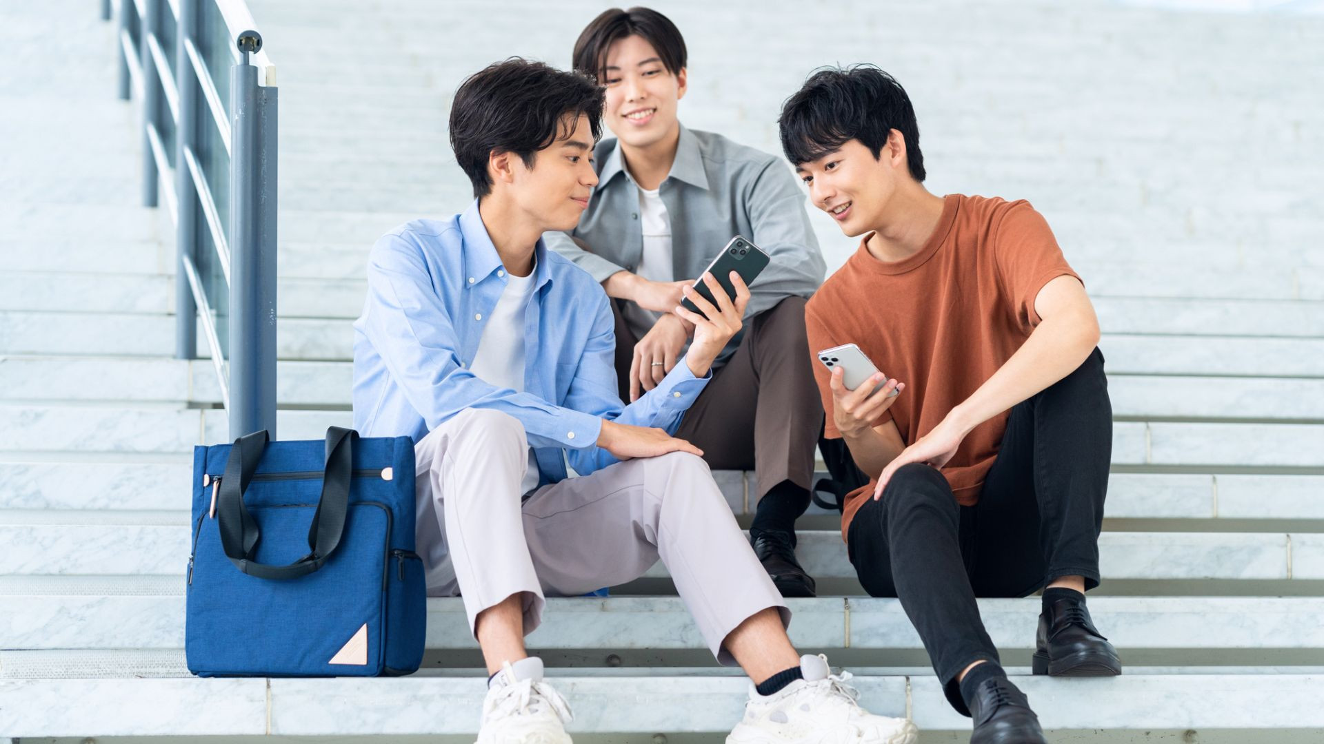 彼女のいないところで…♡ 「信頼できる彼氏の行動」をチェック