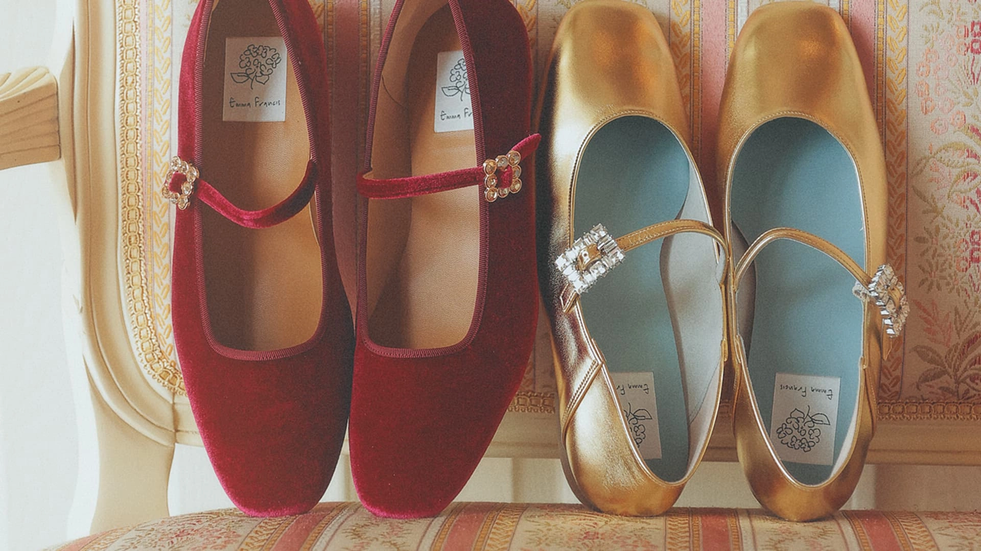 バレエコアの代表格♡ 足元を主役級に彩ってくれる【名品シューズ】って?