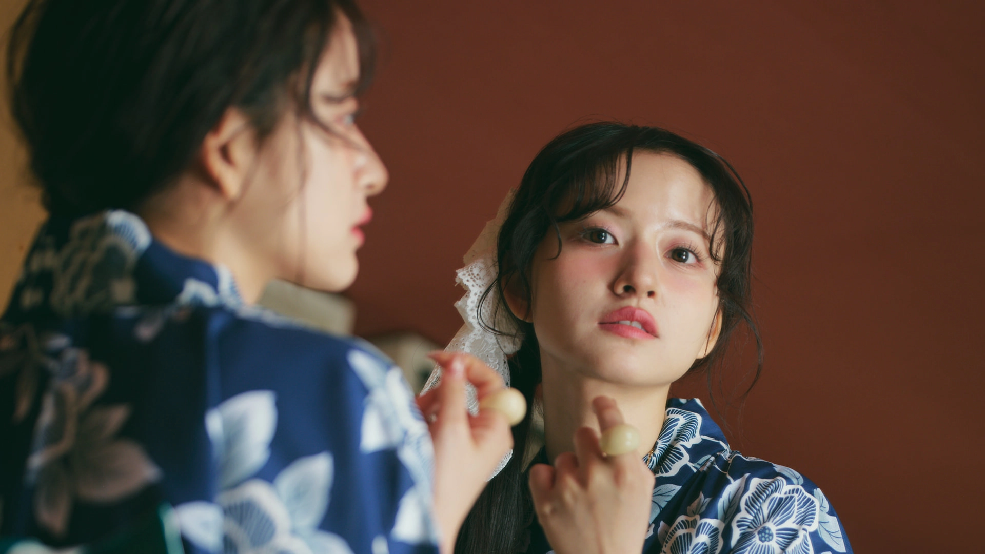 洗練された女性を目指すなら♡ 知性と自信をくれる【ネイビーカラー浴衣】をご紹介!
