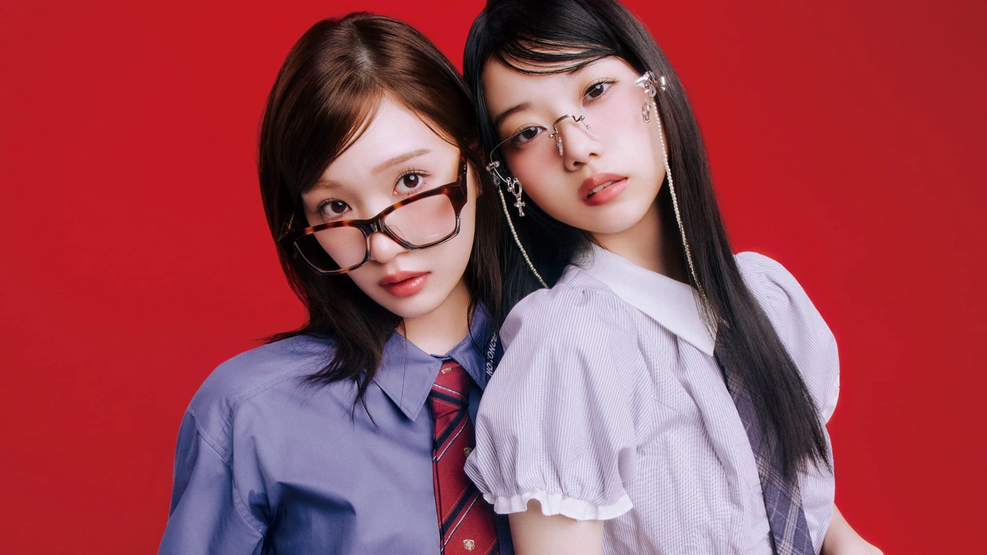 小物で漂うオトナなムード♡ コーデの印象をガラリと変える「メガネ&ネクタイ」特集