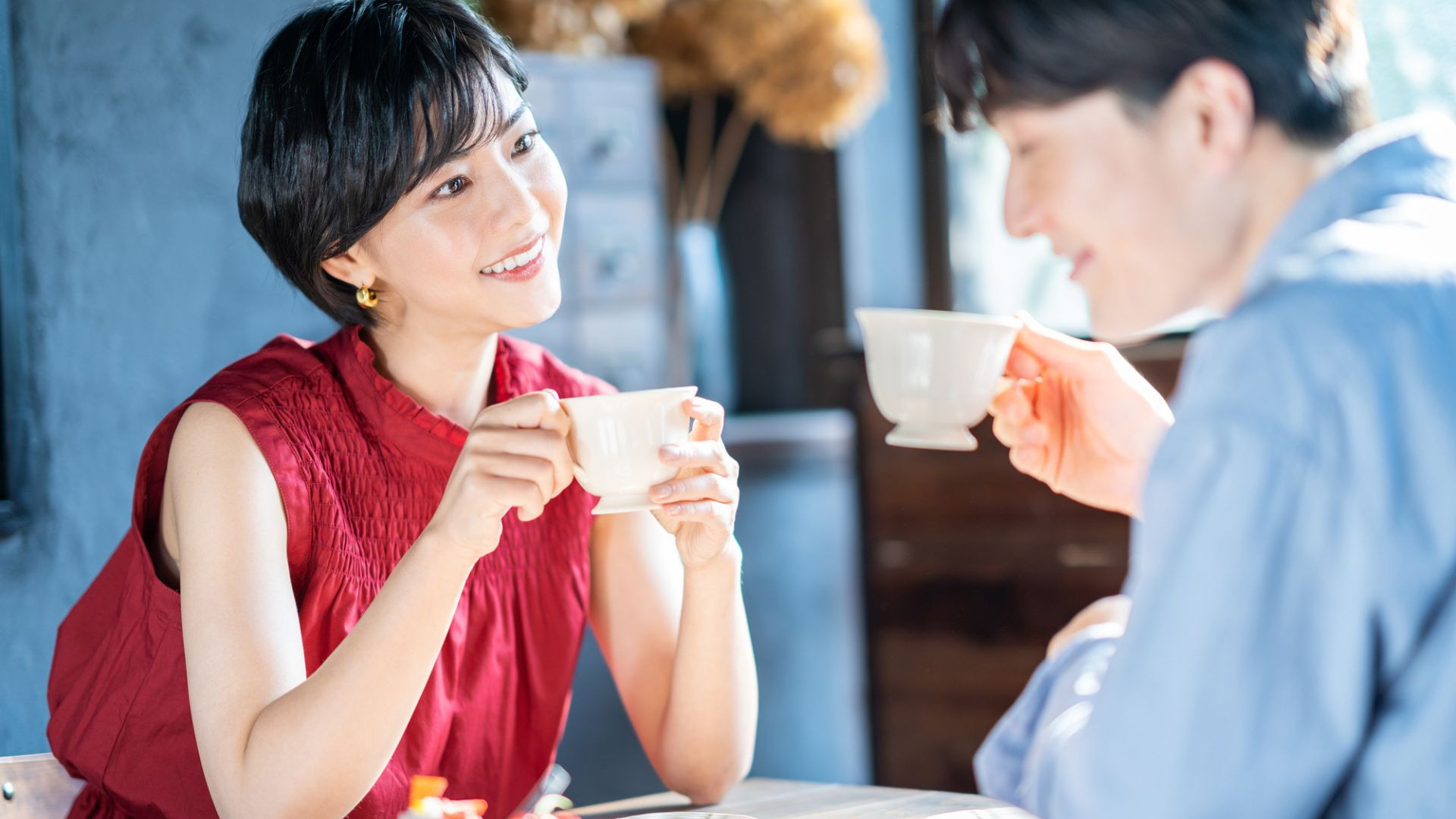 彼の印象に残りたい♡〈あざと可愛い褒め方〉を伝授！
