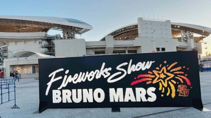 【ブルーノ・マーズ】音楽と日本の花火がコラボした世界初の音楽花火ショー♡ 会場中が熱気に包まれた約4時間を現地レポ