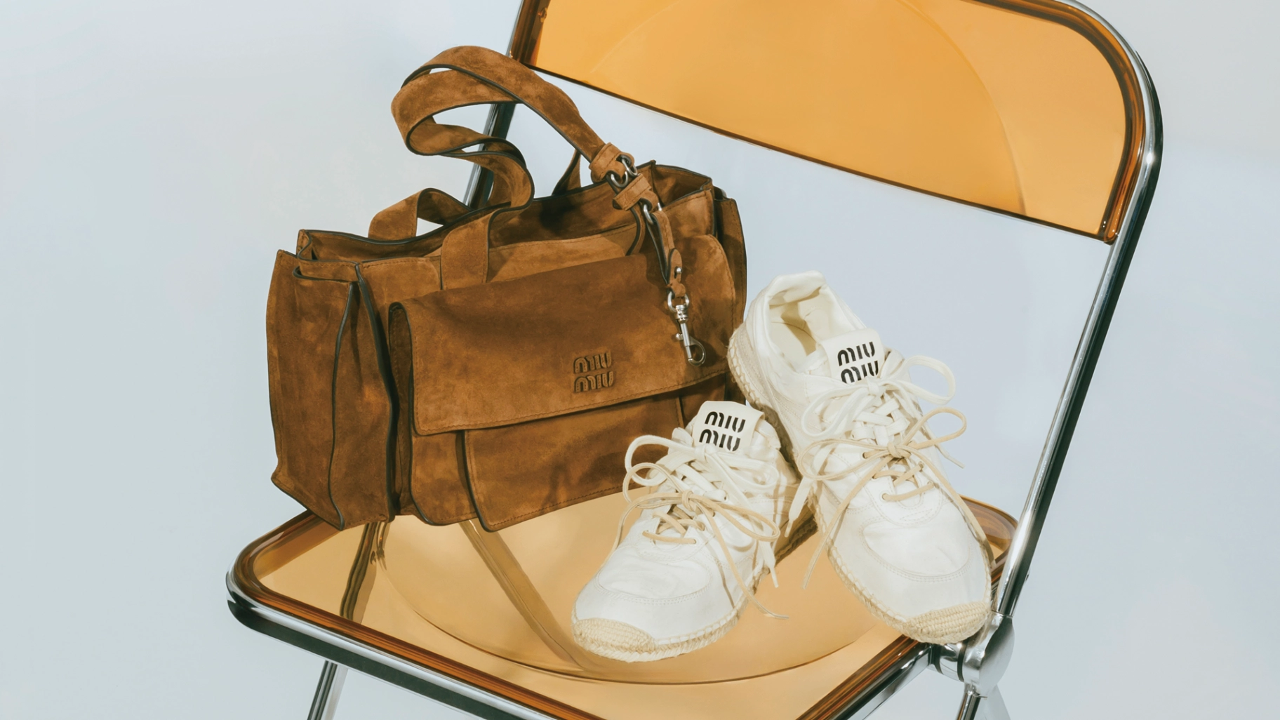 【MIU MIU】頼れる春の新作が登場！デザイン性と実用性を兼ね備えた2アイテムをご紹介♡