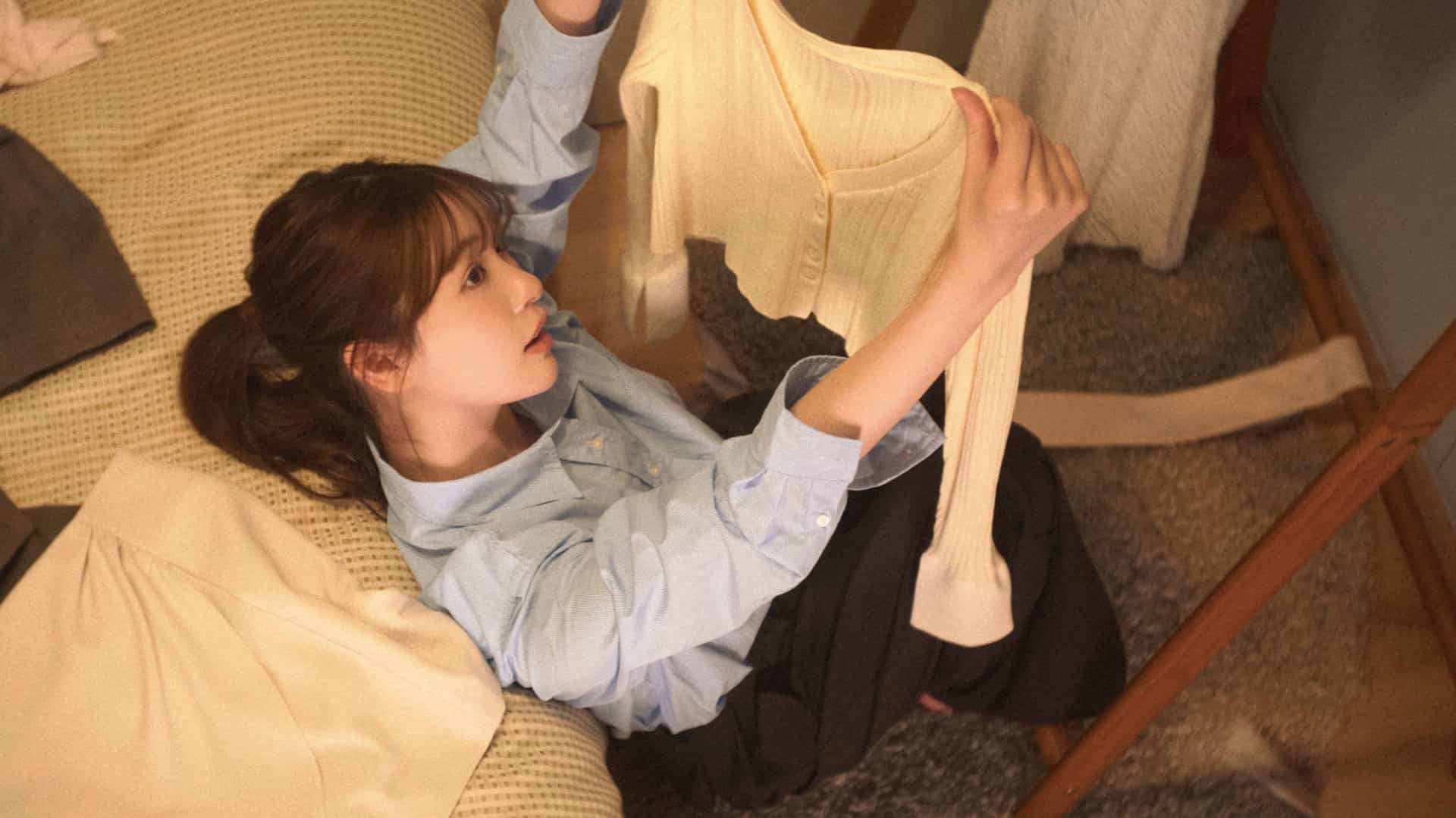 ガーリーにもきれいめにもハマる♡ まわりと差がつく【フリルつきスラックス】着回しコーデ4選